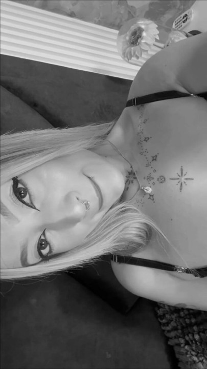 Blonde Beauty with Bold Energy