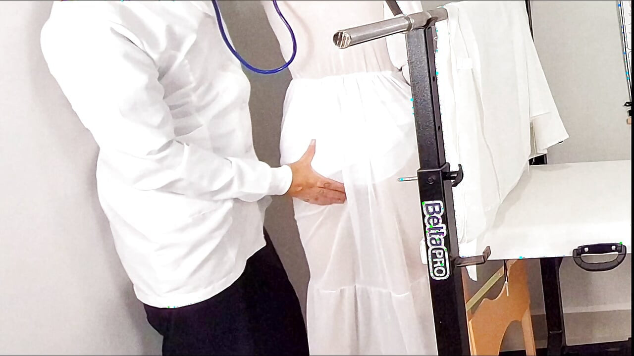 The Doctor Couldn't Oppose the Cuckold's Fiance!