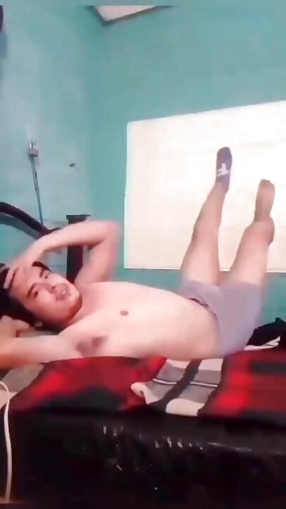 Jésus dans un boxeur touche son pénis, compilation n° 4