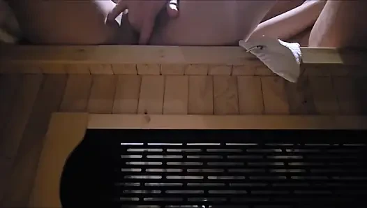 Er hat mich in der infrarot-sauna gefickt - komm in der Öffentlichkeit