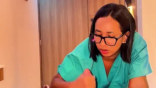 POV Sinnliche Latina-massage - Entspannende Musik, Handjob & Blowjob-ende