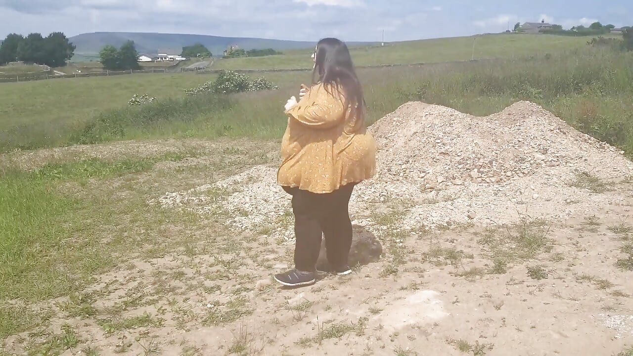 Ich bring meinen fetten körper dazu, an einem schönheitsflecken zu laufen