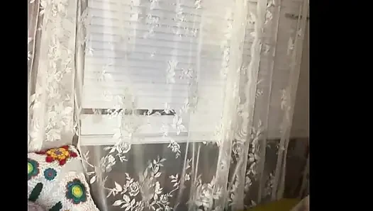 POV: Сводная сестренка застукала тебя в своей комнате, но вы в конечном итоге трахаете ее все равно