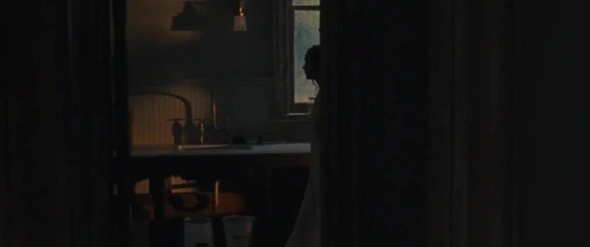 Jennifer Lawrence - 'Mthr'