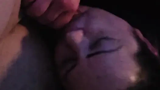 Kepala ini mengisap jiwaku keluar dari tubuhku