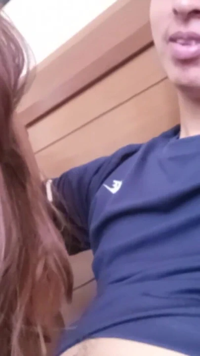 难忘的时刻来自“看看我在facebook上认识的这个单身妈妈，她是一个妓女和性瘾君子”