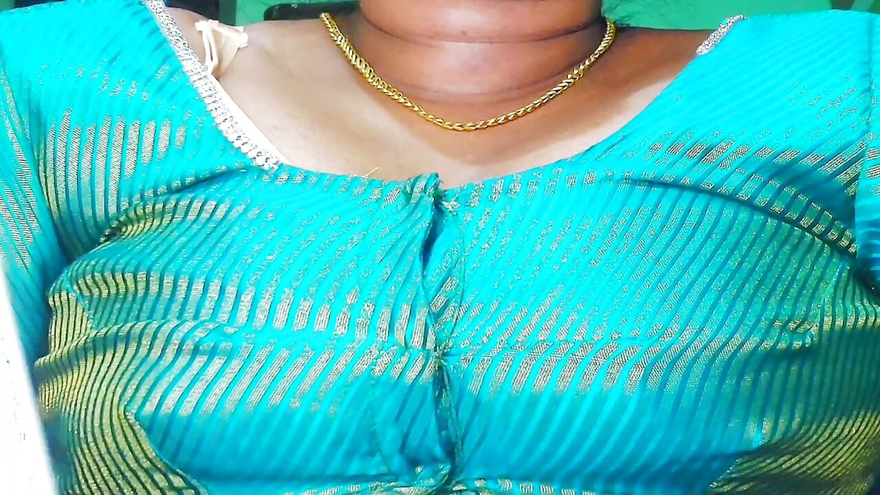 Bade Bade Dudh Bhabhi Ke boobs series 1