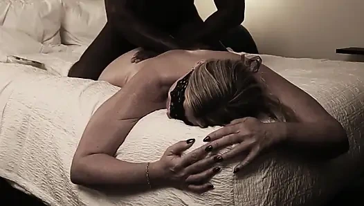 Fa Fiona uçtuktan sonra şehvetli masaj yaptırıyor bölüm bir