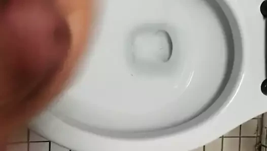 mastürbasyon içinde umumi tuvalet