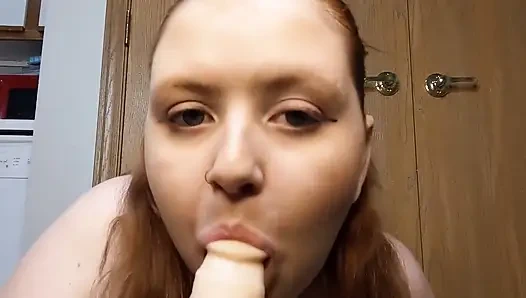 Коллега сосет у Budy