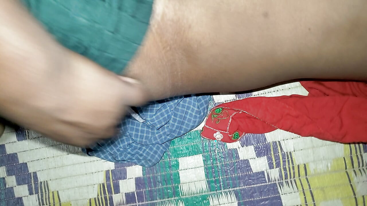 Indisches sexy dorfmädchen genießt fick mit ihrem freund