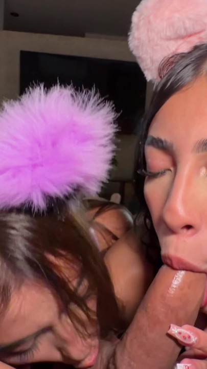 4SOME - Lucky guy receives squiert in a foursome with three 18yo girls | Clip 2