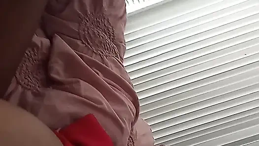 Vacuum Lips Suck the Candy Right off