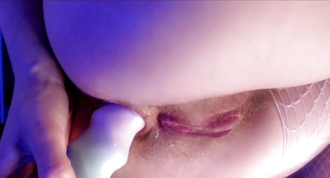 anal gape close up