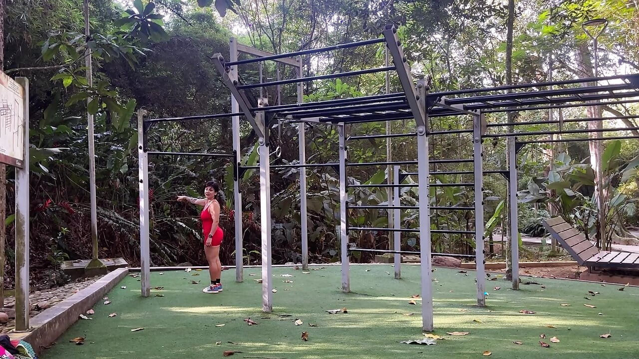 Full-body training with a predominance of pulldowns