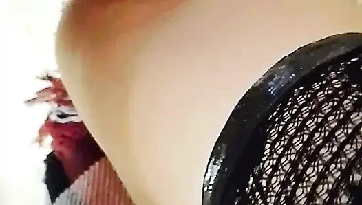 Выебал Горничную В Гостиной