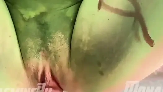 Poison Ivy bir hayranını sikiyor