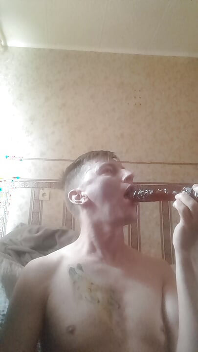 Дилдо в рот