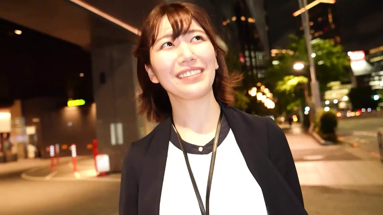 Mako Nakano沮丧的巴厘岛卡利