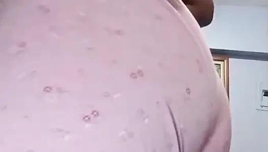 Goyang pantat besar itu