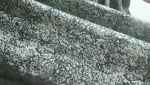 Si cantik india dengan gaun elegan - godaan seks solo yang perlahan - tanpa wajah - 4k ultra hd