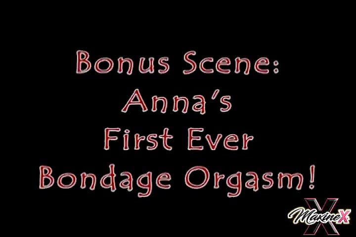 Maxine X dominate hot pregnant babe and pleases her pussy!