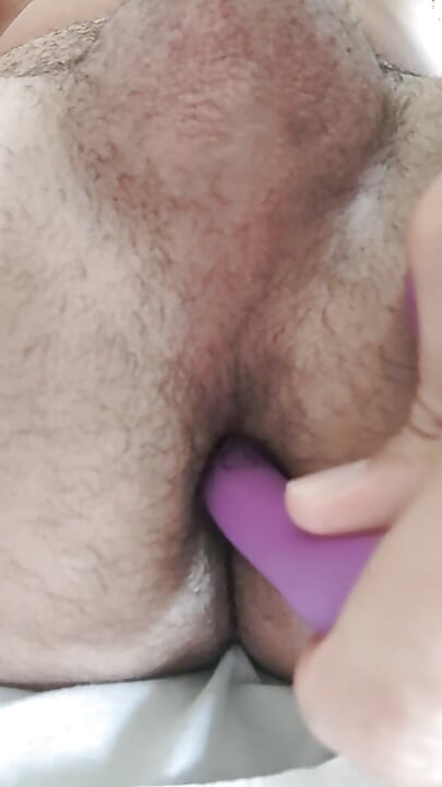 Playing with my hole and cumming with the vibrator