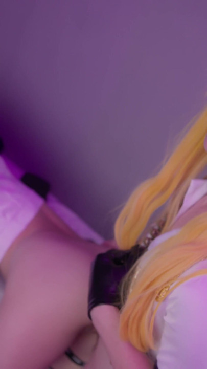 Panty & Stocking bölüm2-Büyük yaraklı femboy Panty cosplay Stocking'i sikiyor ve boşalıyor | Klip 1