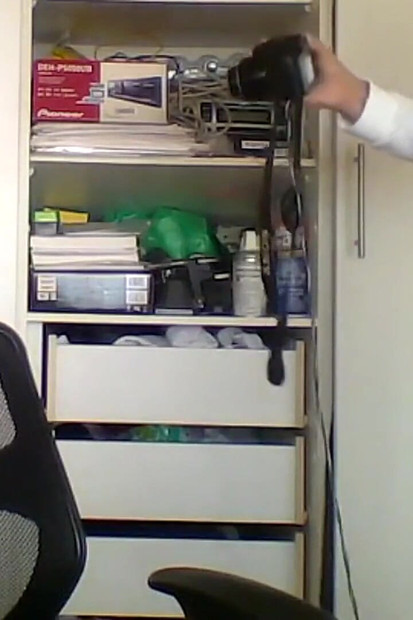 Bini saya selepas melancap menonton lucah, menerima pancutan mani pada teteknya dari kekasihnya