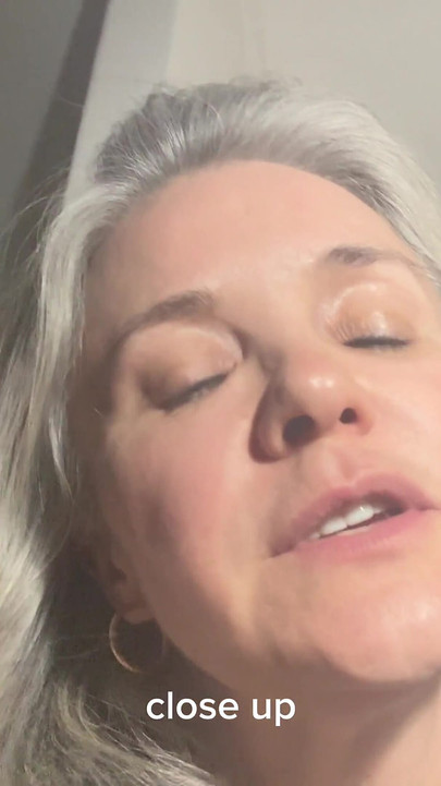 Imperatrizbellasadica seni insan kül tablası olarak kullanıyor