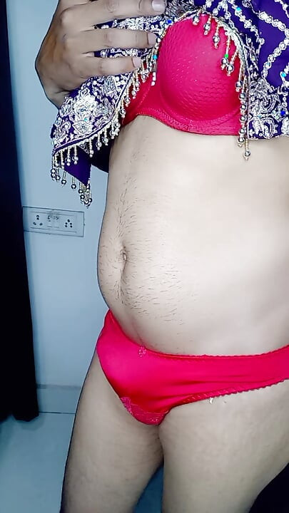 Gorgeous hot dress wearing and feel stepmom boobs and chut