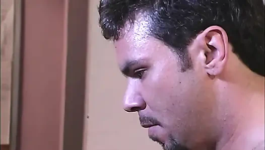 Julia ann si cewek semok rambut pirang lagi asik seks anal