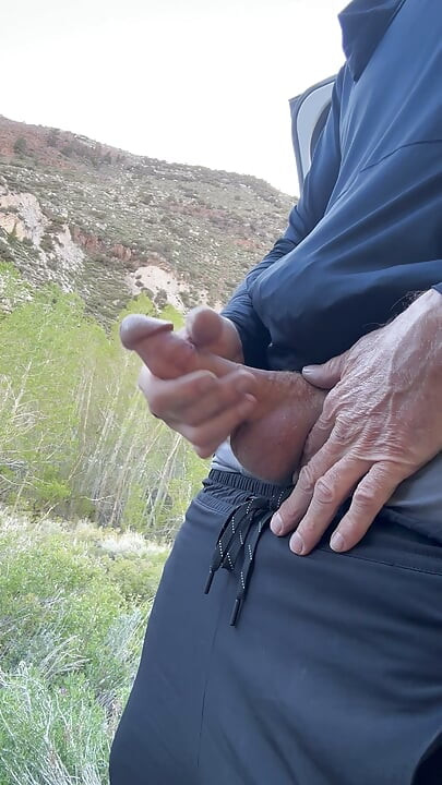 Stroking in nature