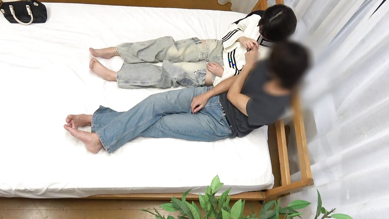Part 2: Sex with an Amateur Brought Into a Room, Released as AV Vol.20