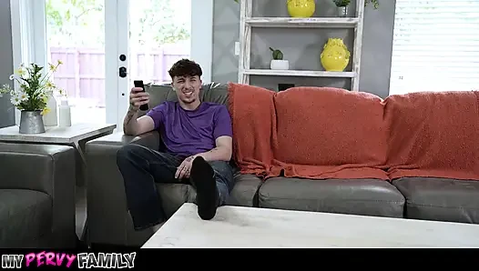 MyPervyFamily - Stepsister Wants Her Fat-Cocked Stepbro vs Geeky Boyfriend - Juniper Ren