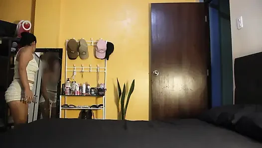 Üvey babam yeni gardırop için bana bir servet istiyor...