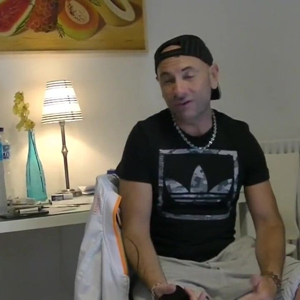 金发双胞胎詹姆斯斯利弗被亚伯拉罕黑山生性交