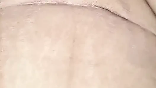 Enjoying the beautiful sister-in-law's pussy