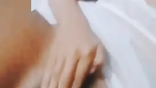 Bibiku lagi sange berat pengin dipuaskan kontol gede