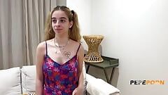 Amatorski seks nastolatków dla Iriny Love i jej dużego kutasa przyjaciela