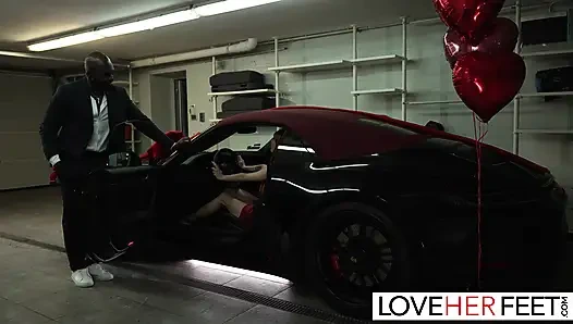 Redhead Beauty Lilly Mays Worshipped And Fucked