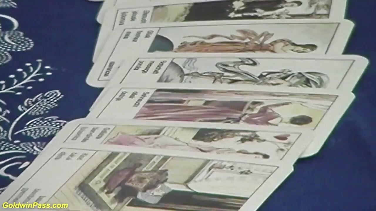 Owłosiona 81-letnia babcia zerżnięta przez zabawkowego chłopca