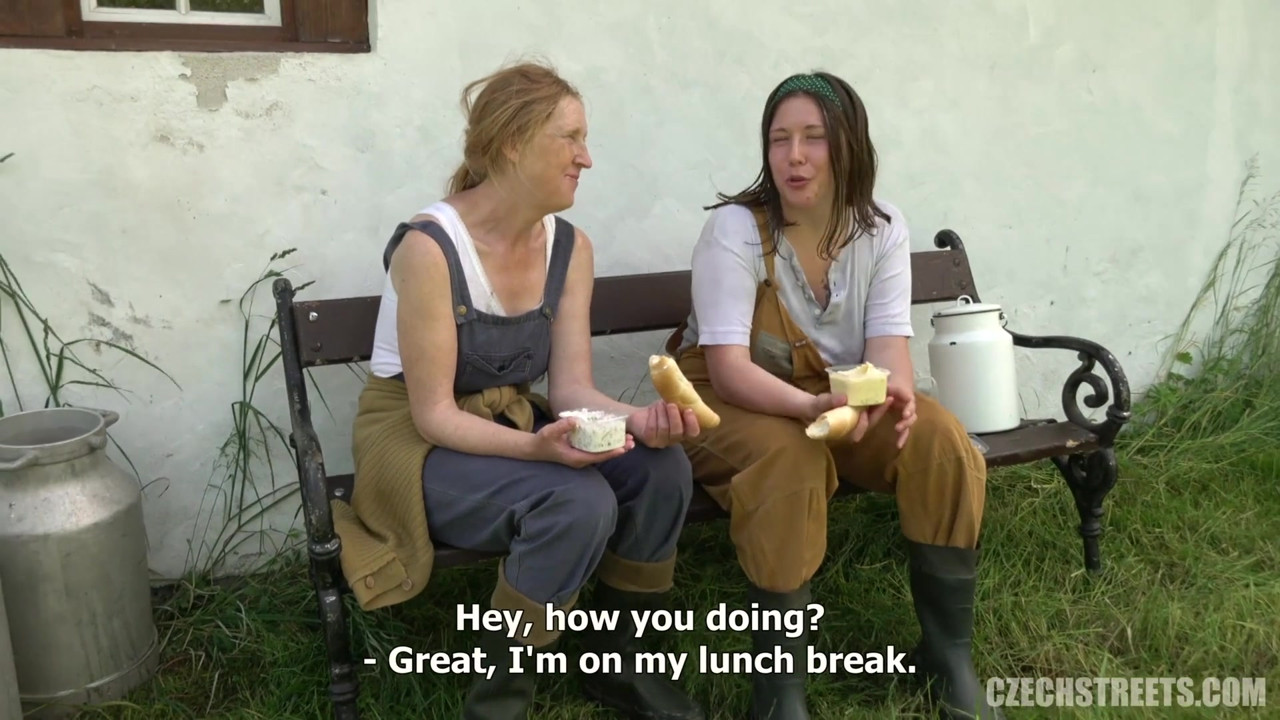 チェコの街 - カントリーガールズ