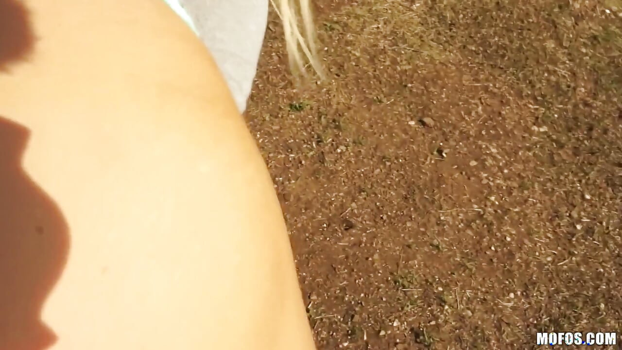 Recogidas en público - amateur Euro Jenna Lovely ama el anal público