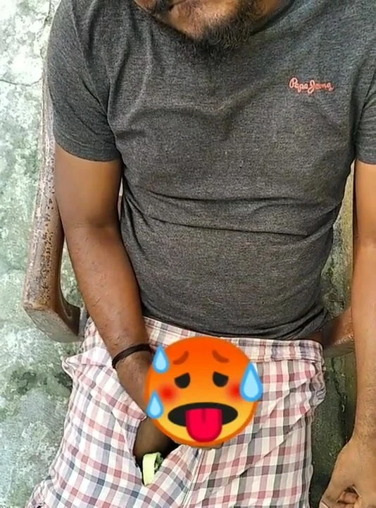 Masturbating my big cock par 1