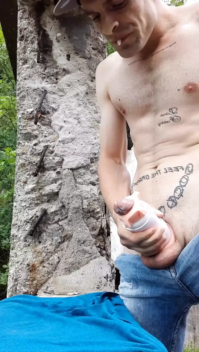 Smooth tones body fucking toy outdoors