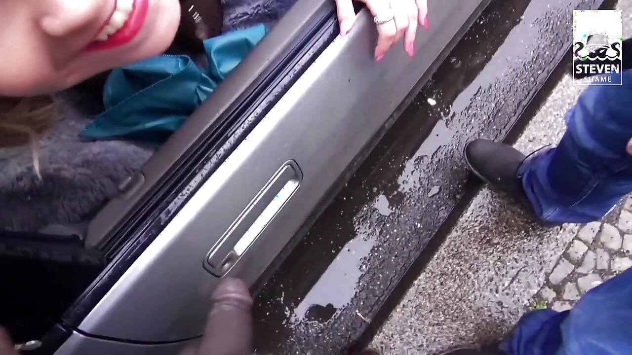 Scretley banged in a villa's garden: Two fuckers share young blonde girl