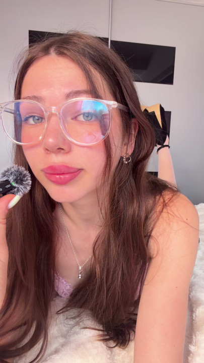 Wet lips.. listen how they sound