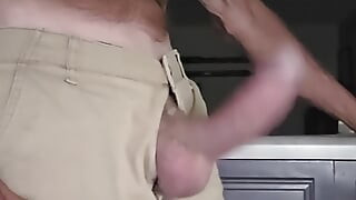 الديك الناضج الكبير cums