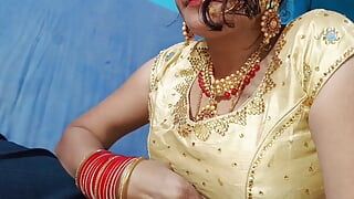 Schöner verheirateter bhabhi-nacht-sex und blowjob, hindi-video